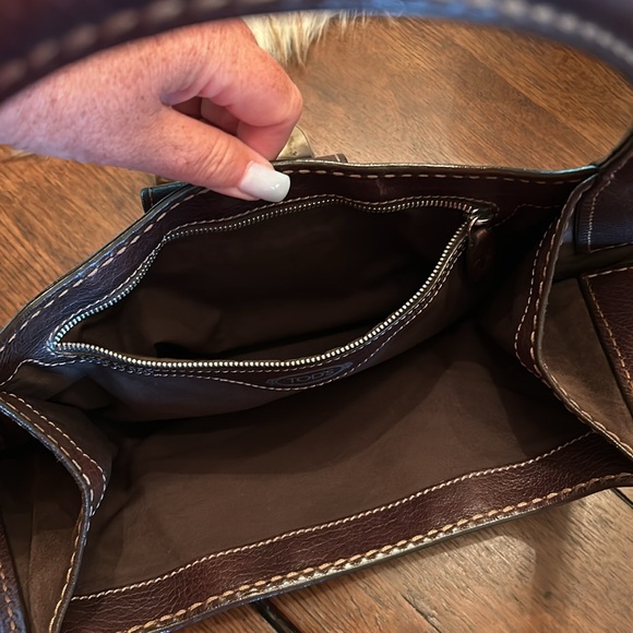 Tod’s Suede Shoulder Hobo Bag - Picture 9 of 11